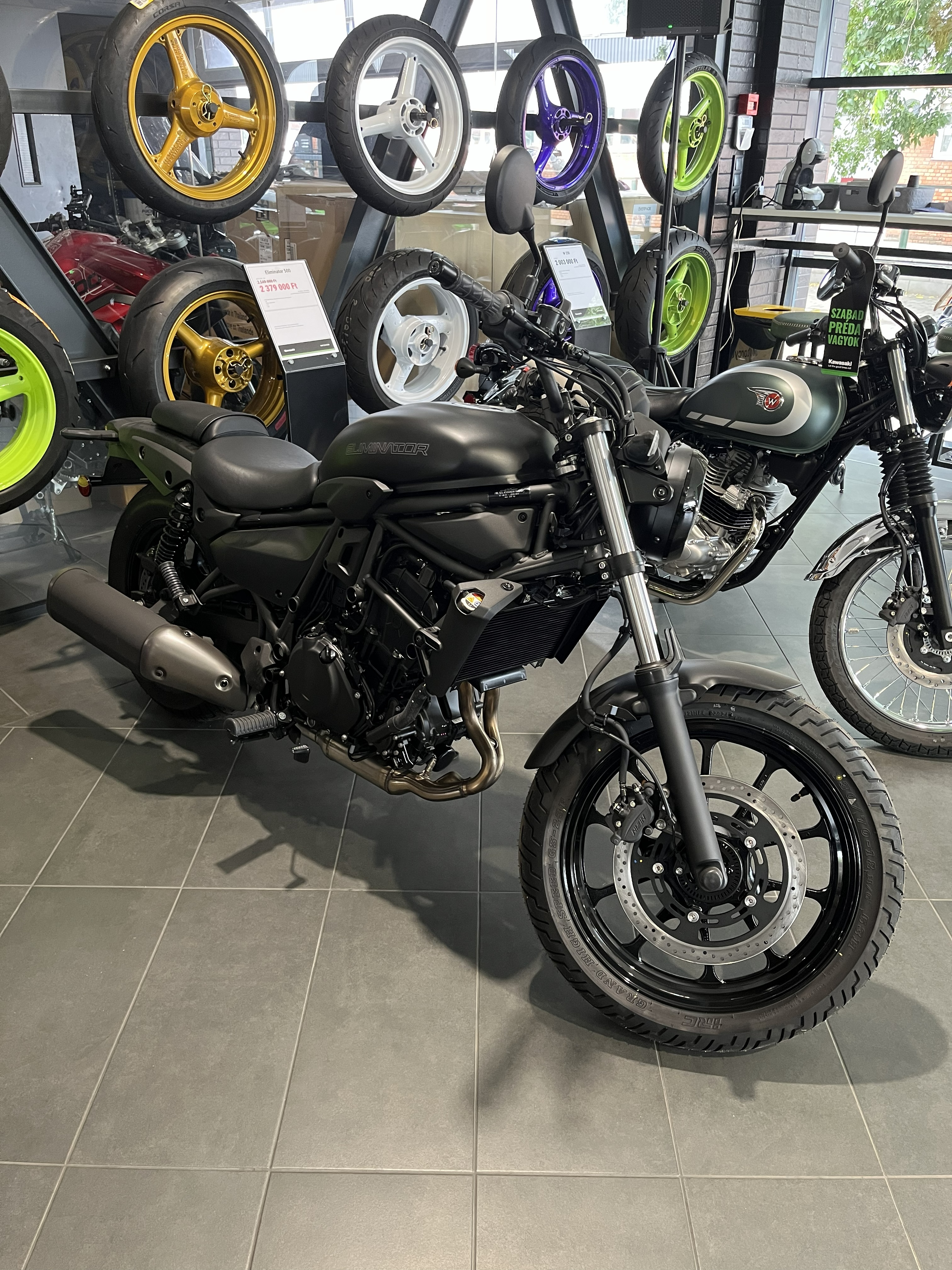 Kawasaki Eliminator 500
