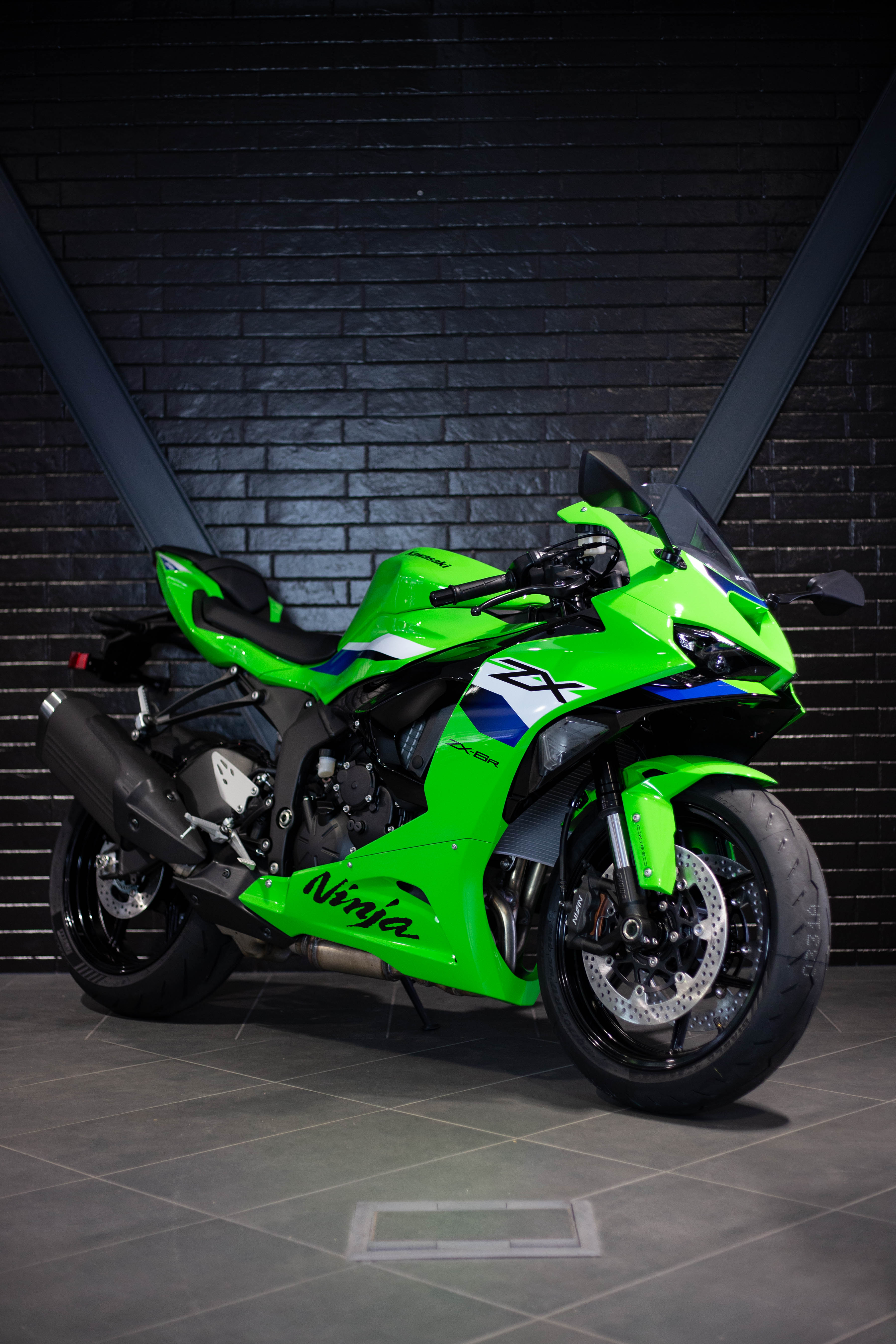 Kawasaki ZX6R